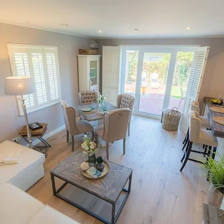 Haushaelfte-beachhouse-no-10-id-446 بيت للعطل