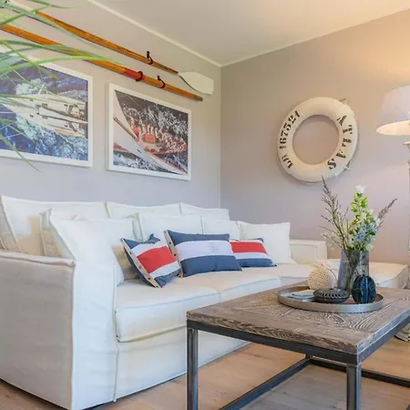 Haushaelfte-beachhouse-no-10-id-446 بيت للعطل